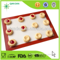 Hot Selling Red Customizable Silicone Table Mat for Baking